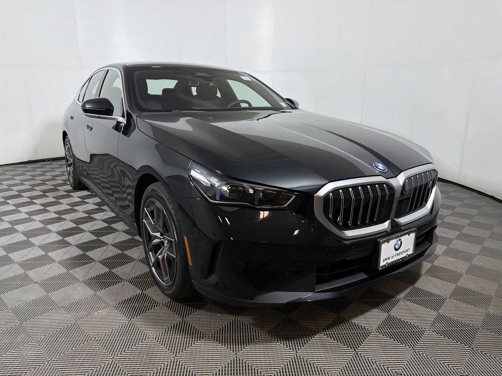 Used 2026 BMW i5 40 with VIN WBY33HG06TCV92756 for sale in Freeport, NY