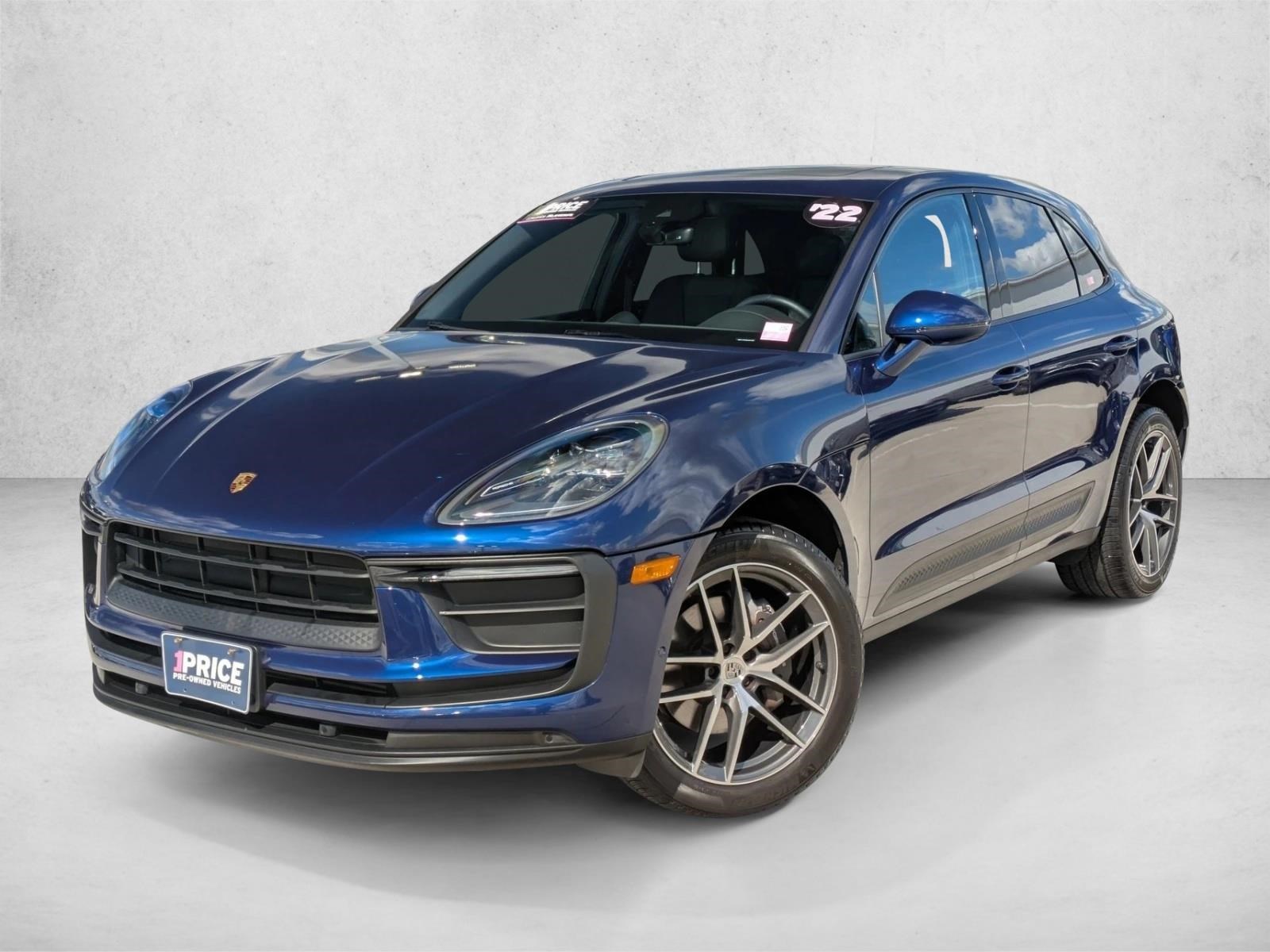 2022 Porsche Macan Base's photo