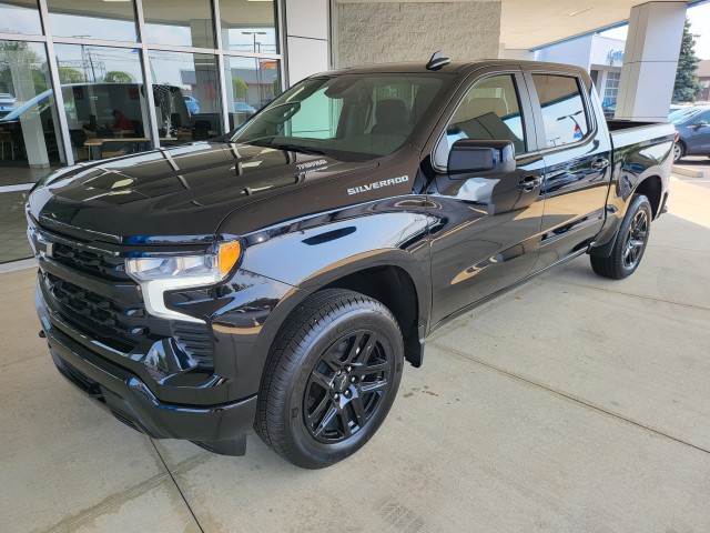 2025 Chevrolet Silverado 1500 RST photo 10