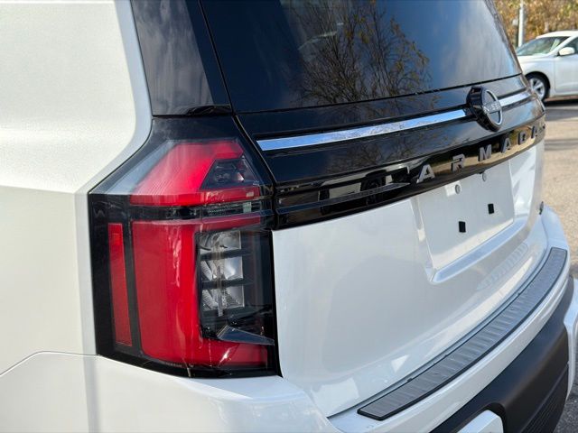 2026 Nissan Armada SL photo 4