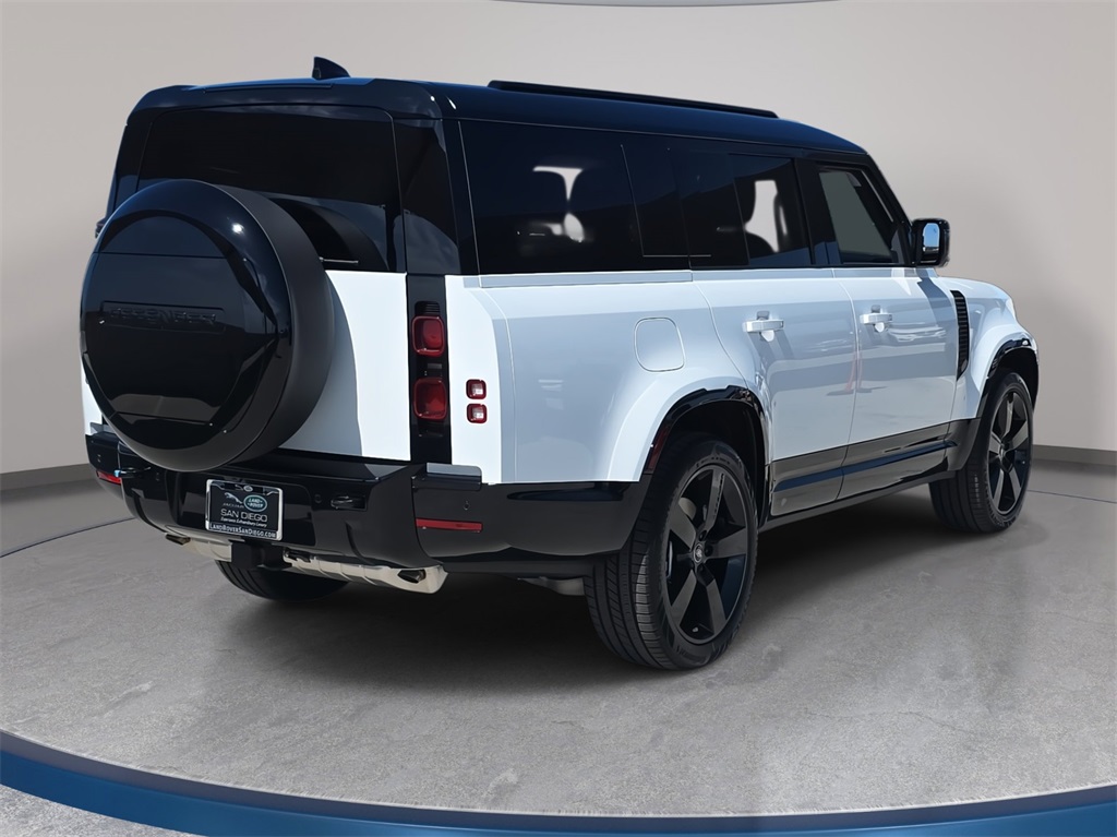 2025 Land Rover Defender 130 X-Dynamic SE photo 5