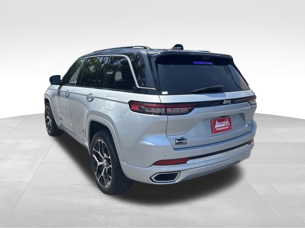 2024 Jeep Grand Cherokee Summit Reserve 4xe photo 4