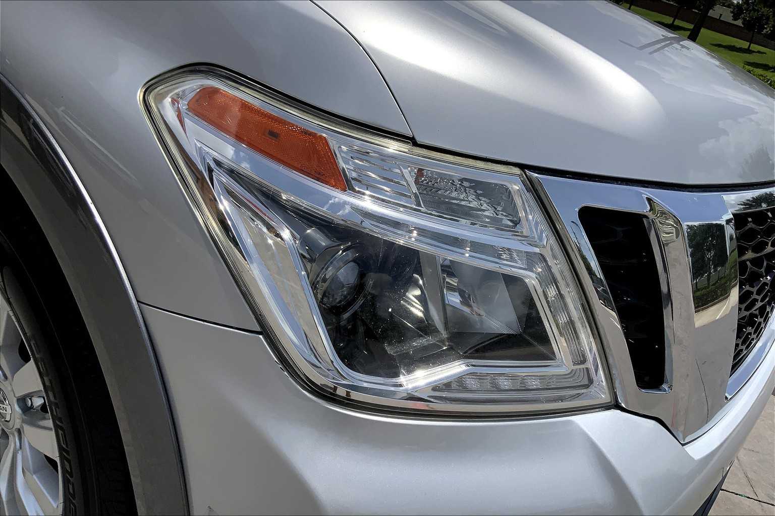 2019 Nissan Armada SV photo 24