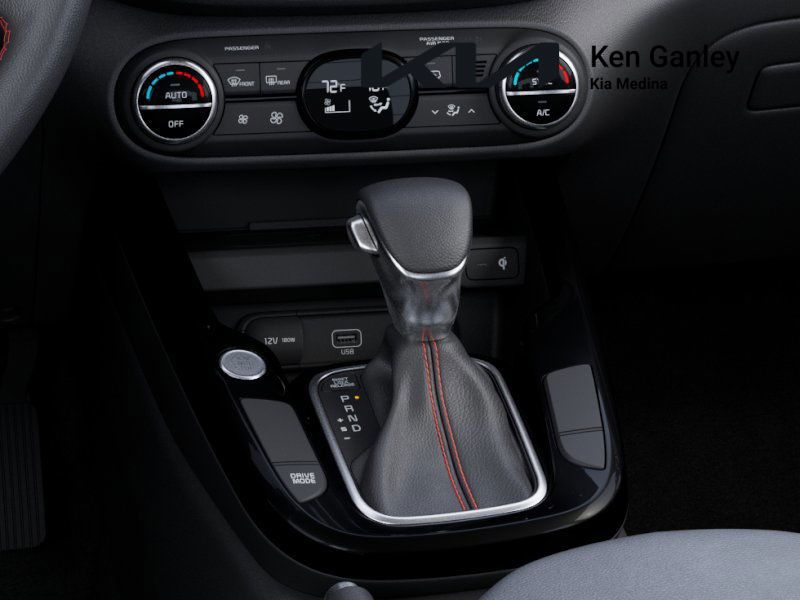 2025 Kia Soul GT-Line photo 17