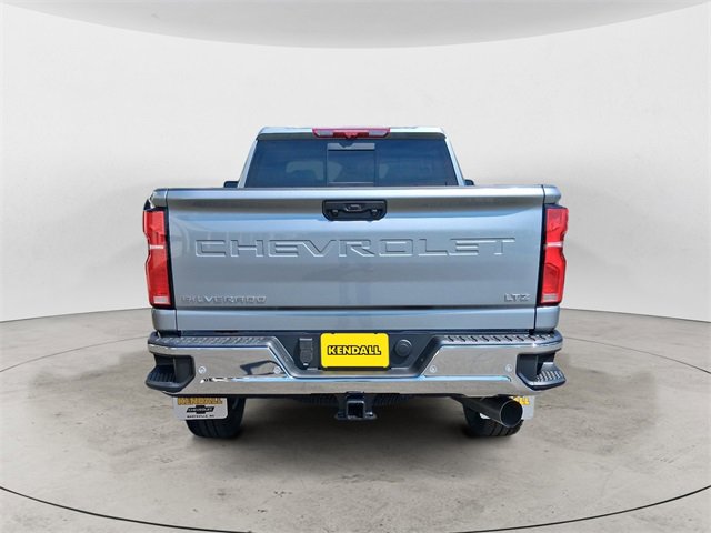 2025 Chevrolet Silverado 2500HD LTZ photo 4