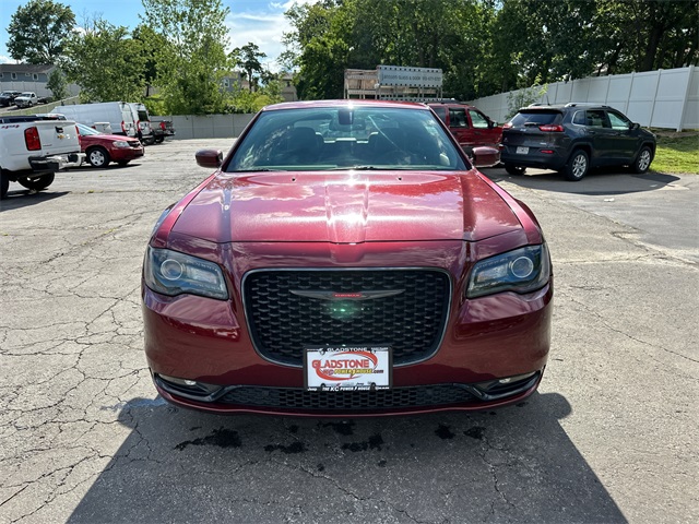 2021 Chrysler 300 S photo 3