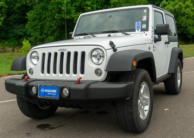 2016 Jeep Wrangler Sport photo 2