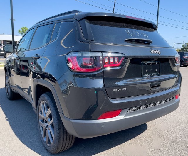 2025 Jeep Compass Limited photo 4