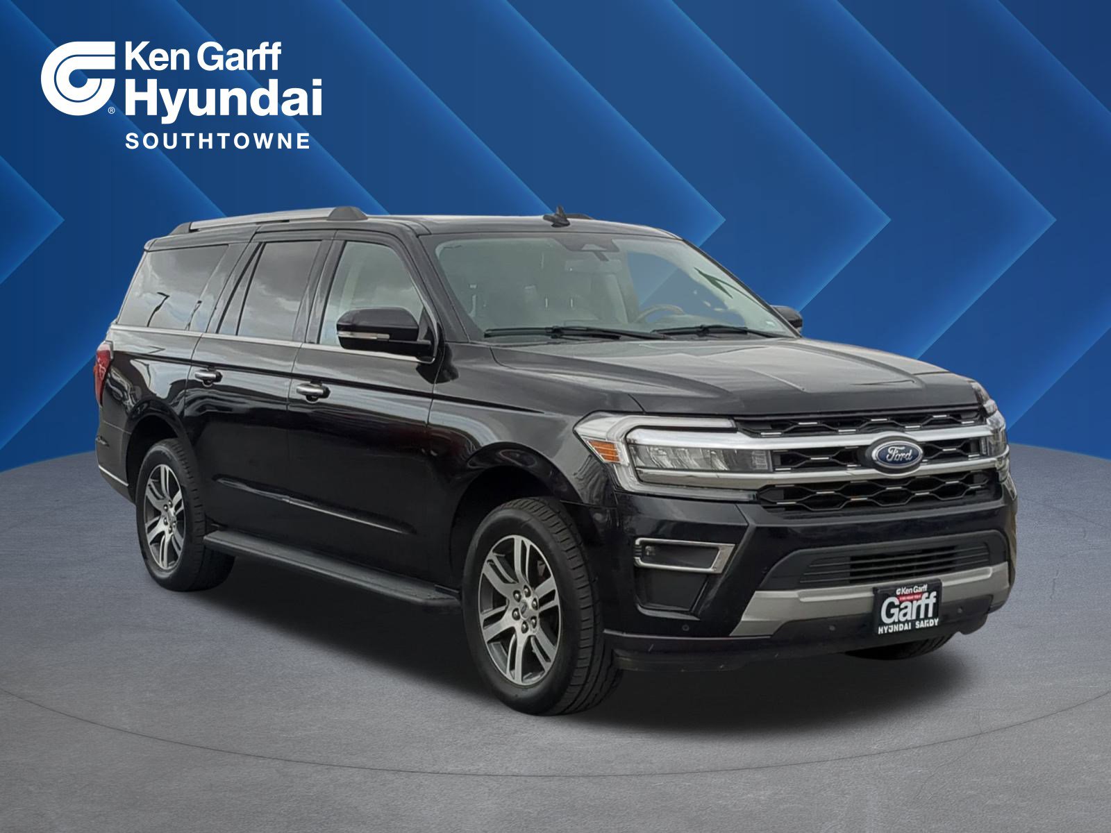 2024 Ford Expedition Limited's photo