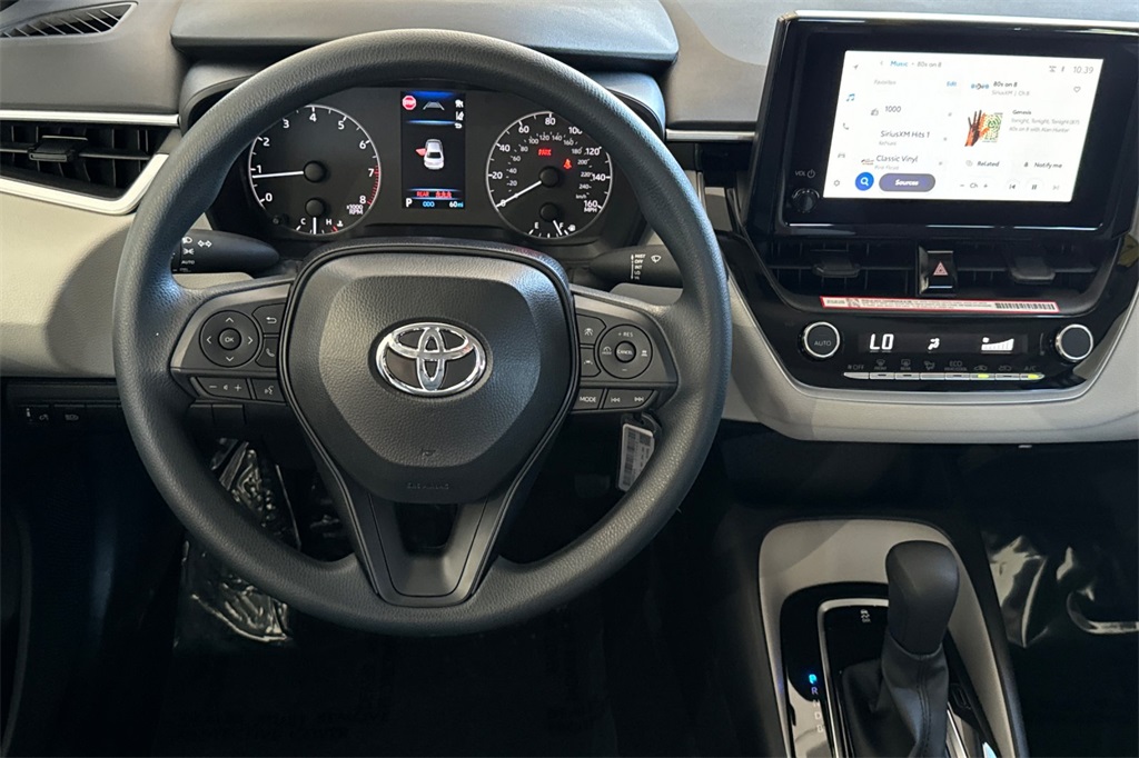 2025 Toyota Corolla LE photo 14