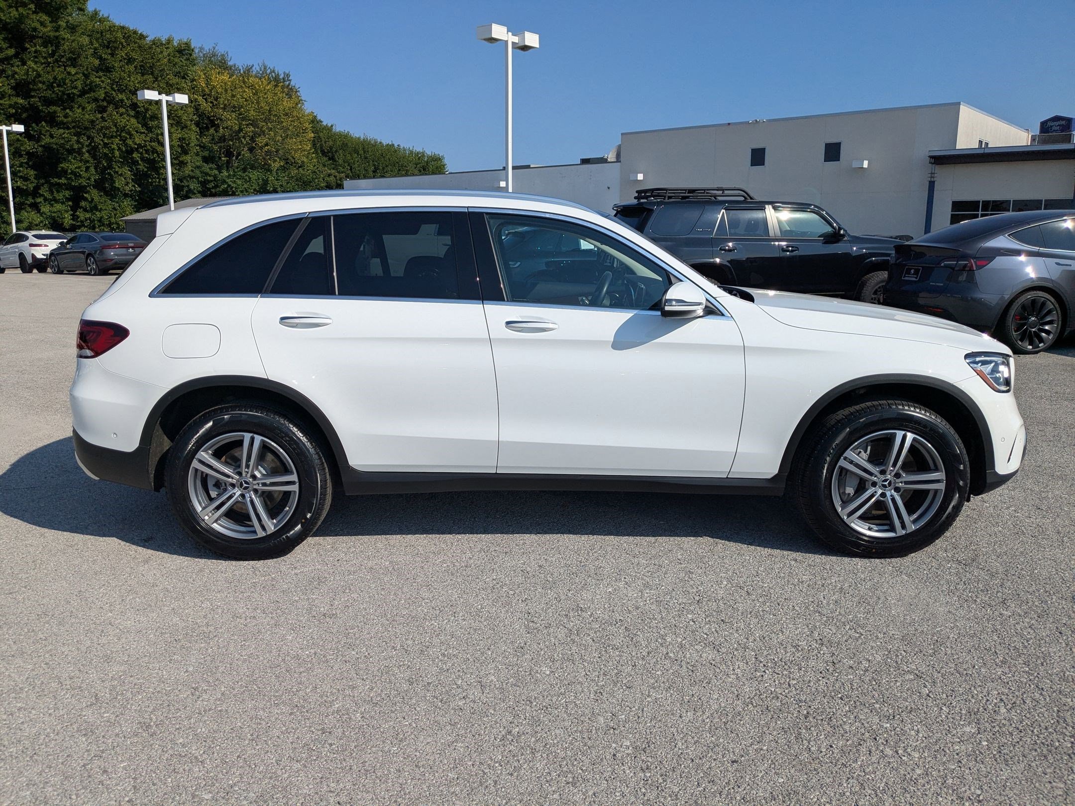 2022 Mercedes Benz GLC 300 4MATIC photo 4