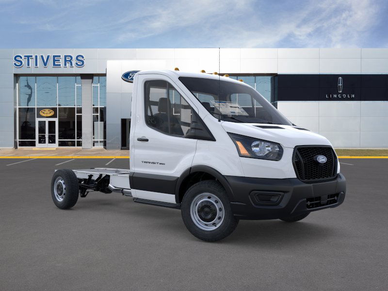 2026 Ford Transit Cutaway Base's photo