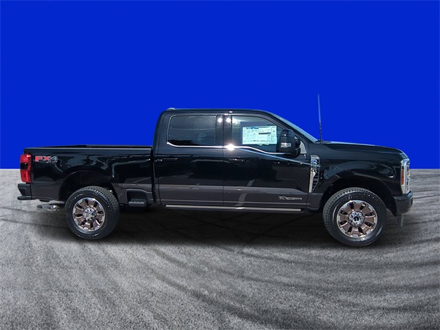 2025 Ford F-350 King Ranch photo 2