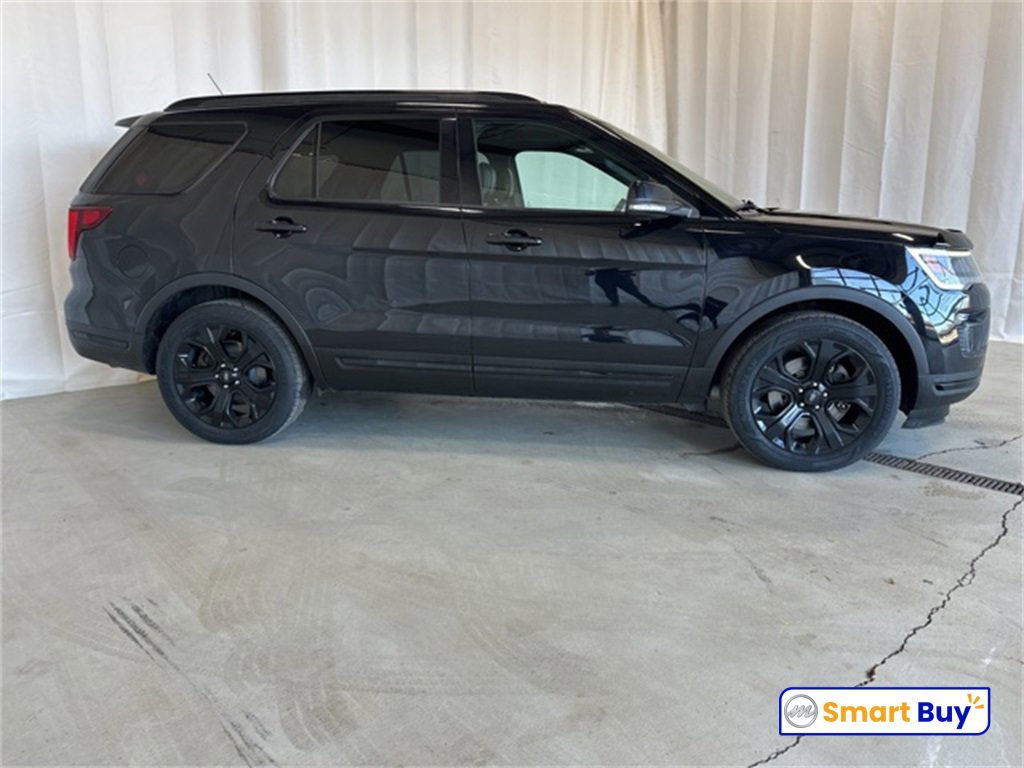 2019 Ford Explorer Sport photo 2