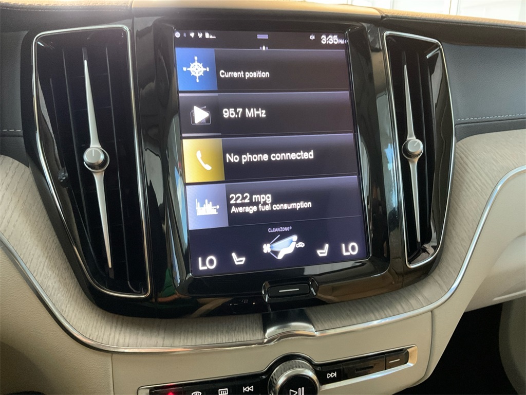 2021 Volvo XC60 T5 Inscription photo 20