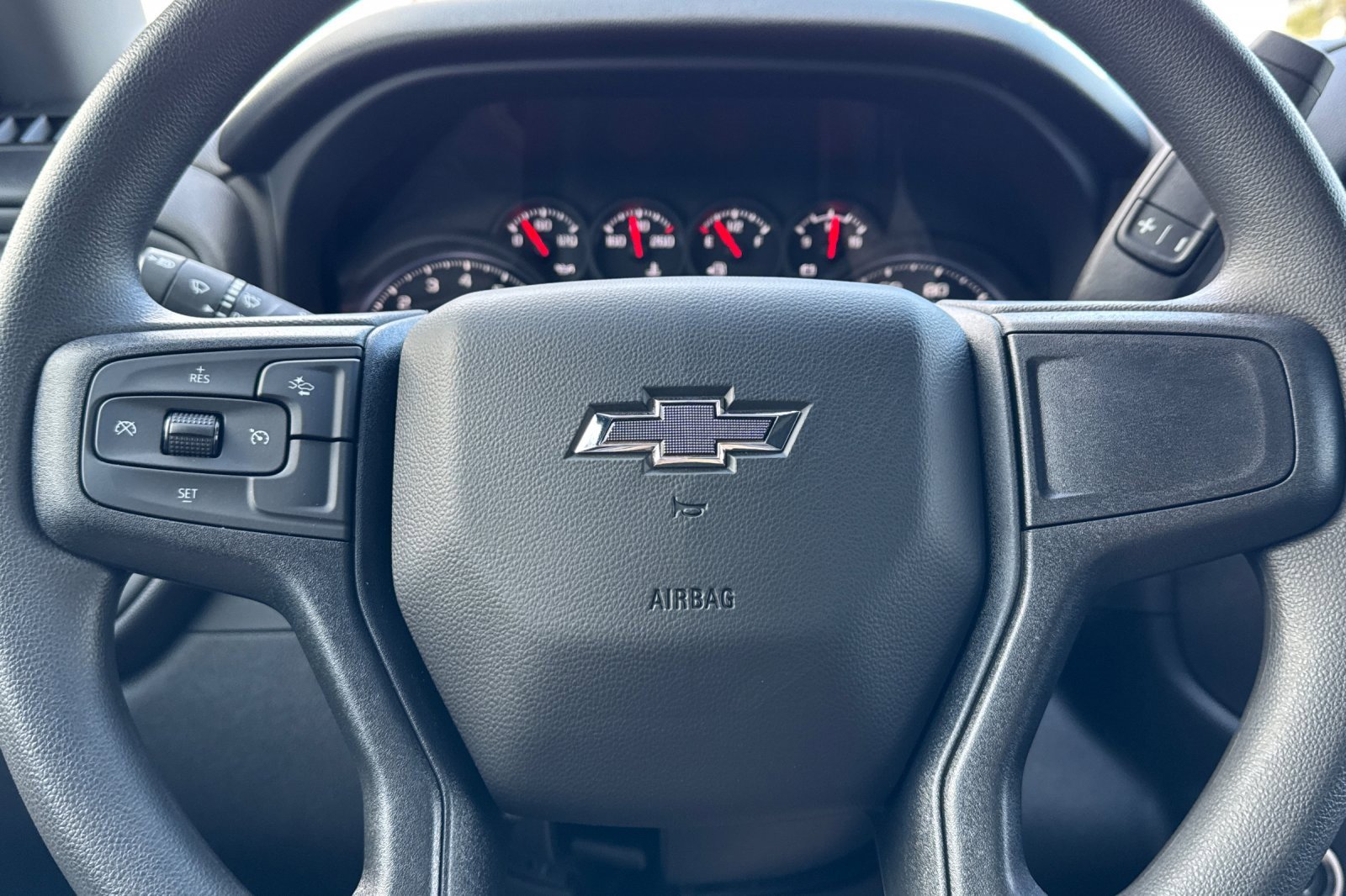 2025 Chevrolet Silverado 1500 Custom photo 21