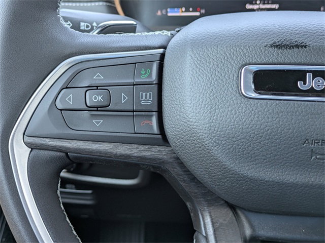 2025 Jeep Grand Cherokee Limited photo 29
