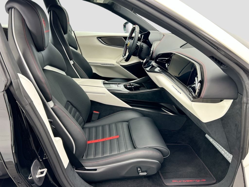 2024 Ferrari Purosangue photo 12