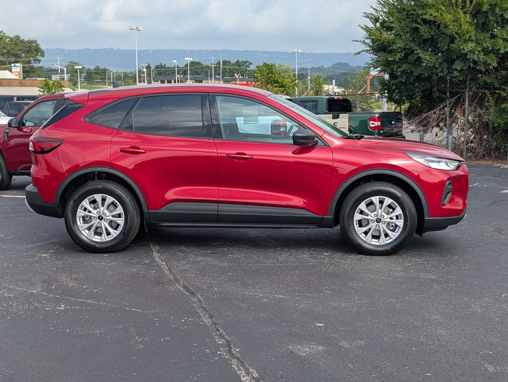 2025 Ford Escape Active photo 2