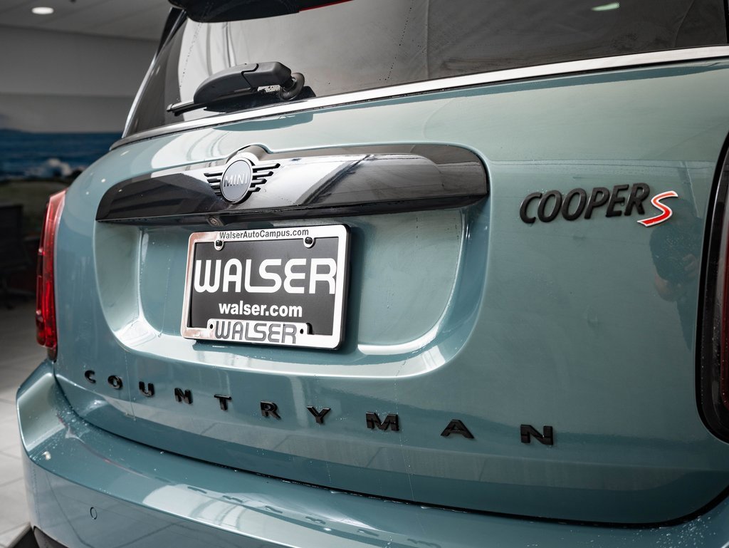 2022 Mini Cooper S ALL4 photo 16