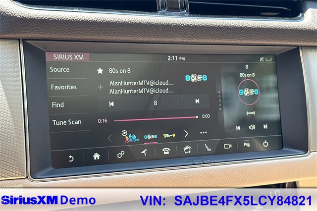 2020 Jaguar XF 25t Prestige photo 24