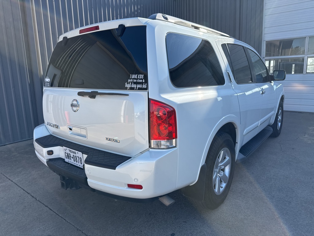2015 Nissan Armada SV photo 2
