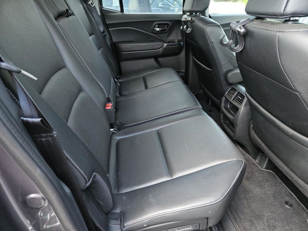 2017 Honda Ridgeline RTL photo 26