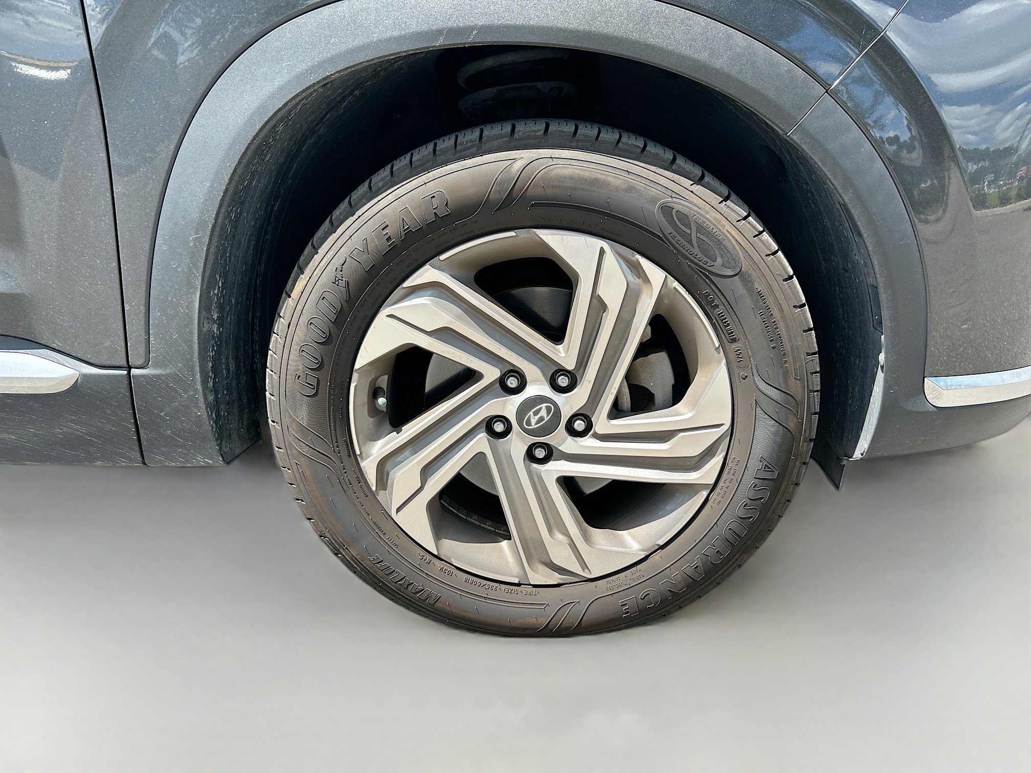 2023 Hyundai Santa Fe SEL Premium photo 32