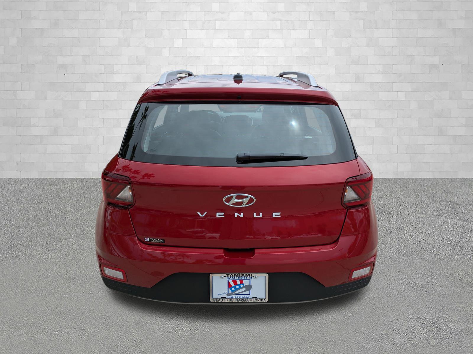 2025 Hyundai Venue Limited photo 2