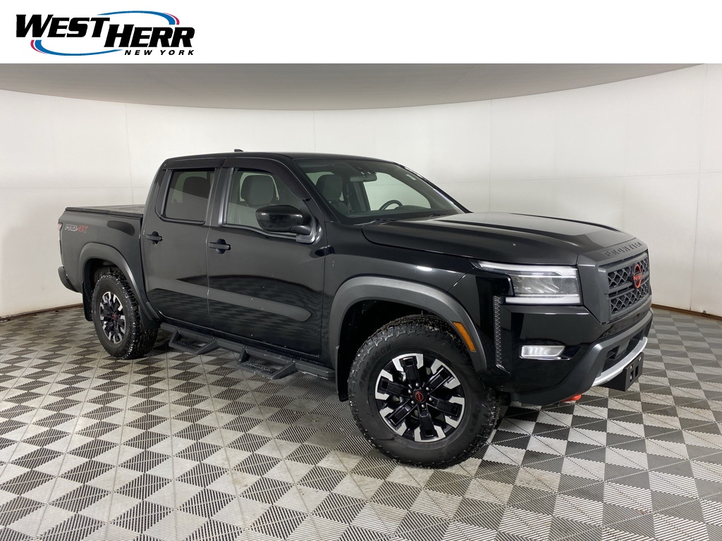 2024 Nissan Frontier PRO-4X's photo