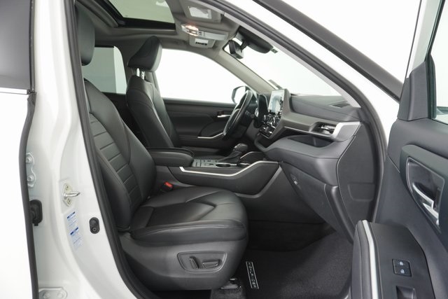 2020 Toyota Highlander XLE photo 34