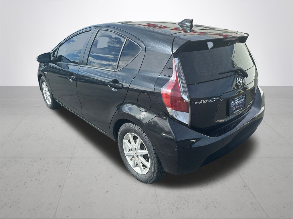 2015 Toyota Prius C Four photo 9