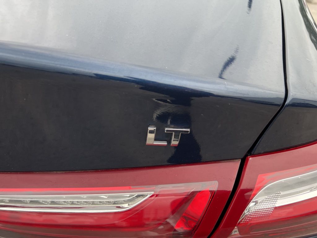 2022 Chevrolet Malibu 1LT photo 28