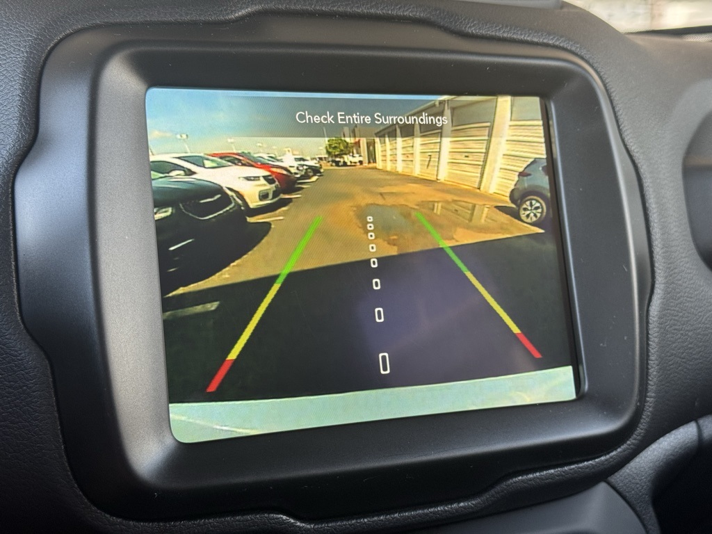 2023 Jeep Renegade Latitude Upland photo 25