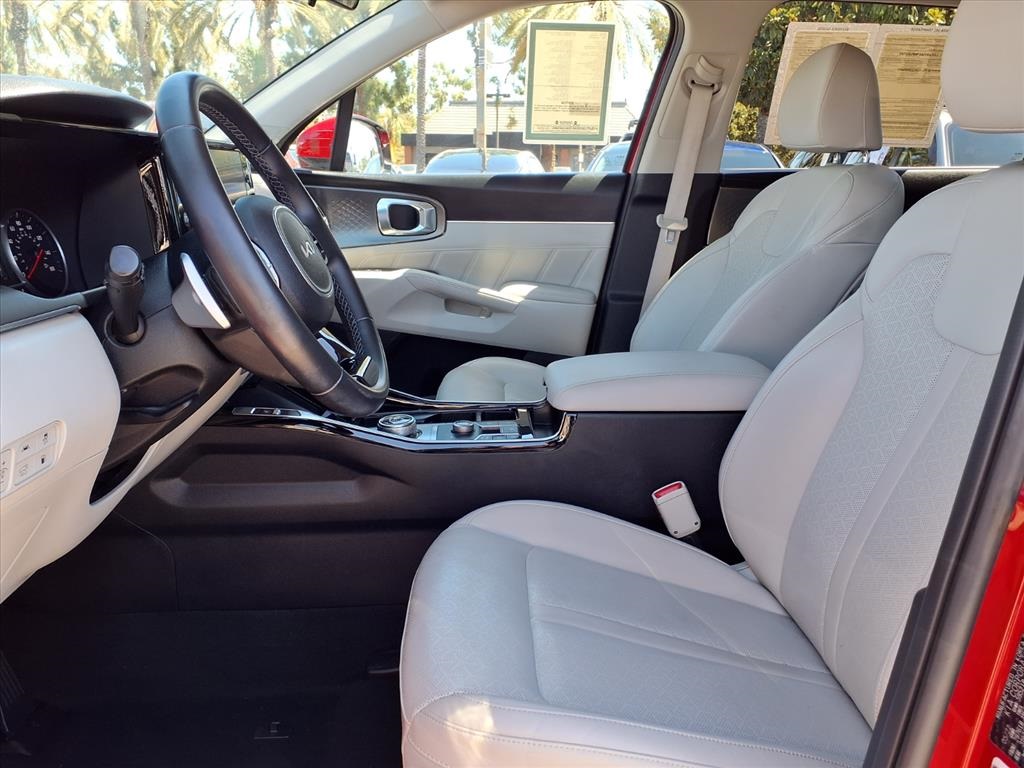 2022 Kia Sorento Plug-In Hybrid SX photo 8