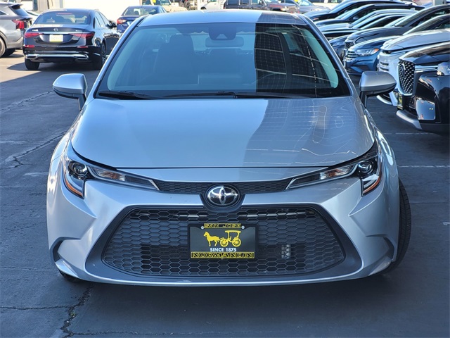 Used 2022 Toyota Corolla LE with VIN 5YFEPMAE1NP368106 for sale in Northfield, Minnesota