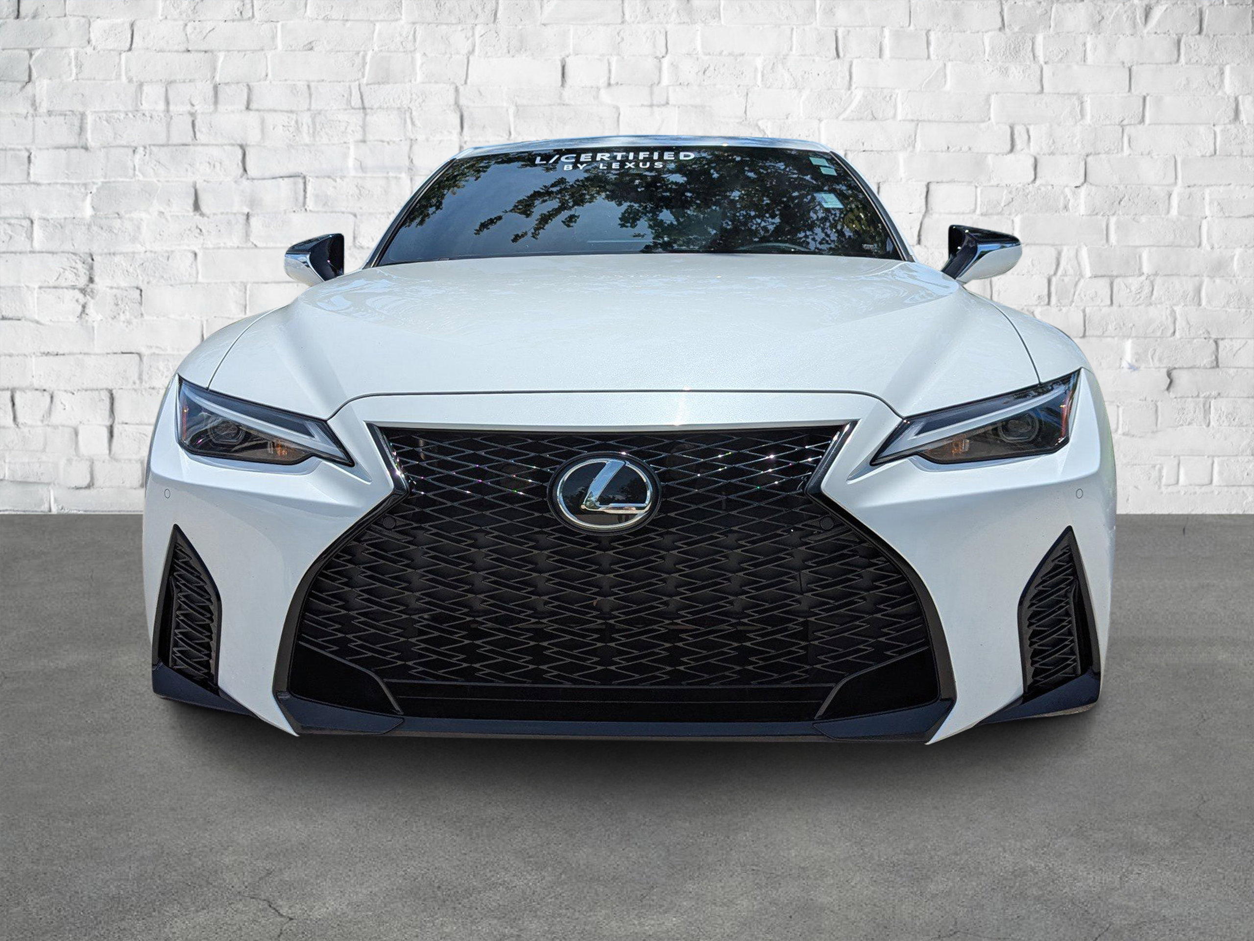 2022 Lexus IS F SPORT photo 2