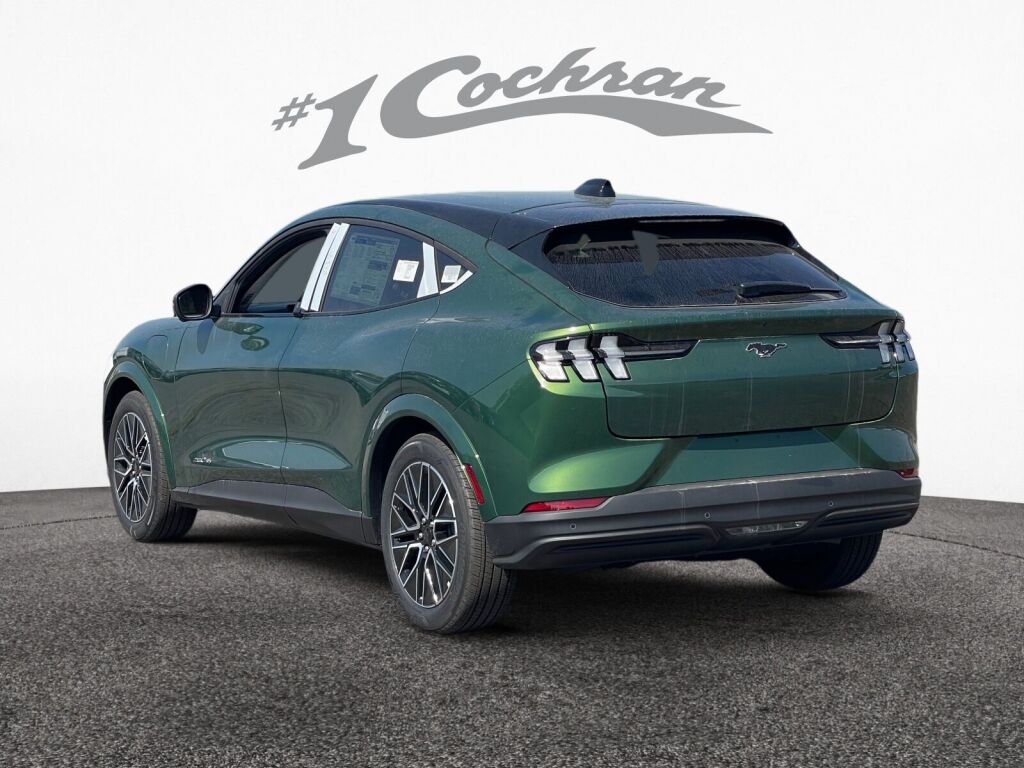 2025 Ford Mustang Mach-E Premium photo 4