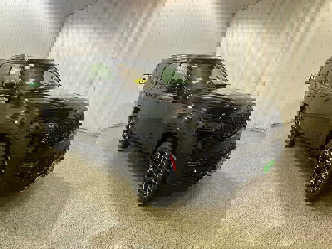 2025 Jeep Wagoneer Series II's photo