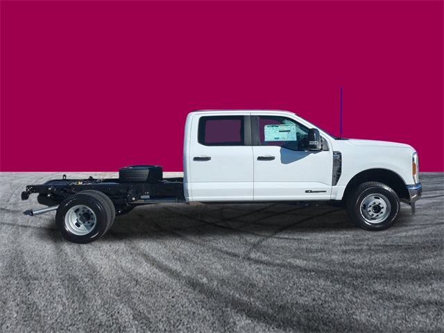 2026 Ford F-350 XL photo 3