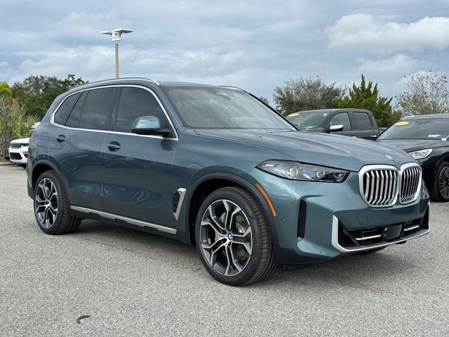 2026 BMW X5 50e's photo