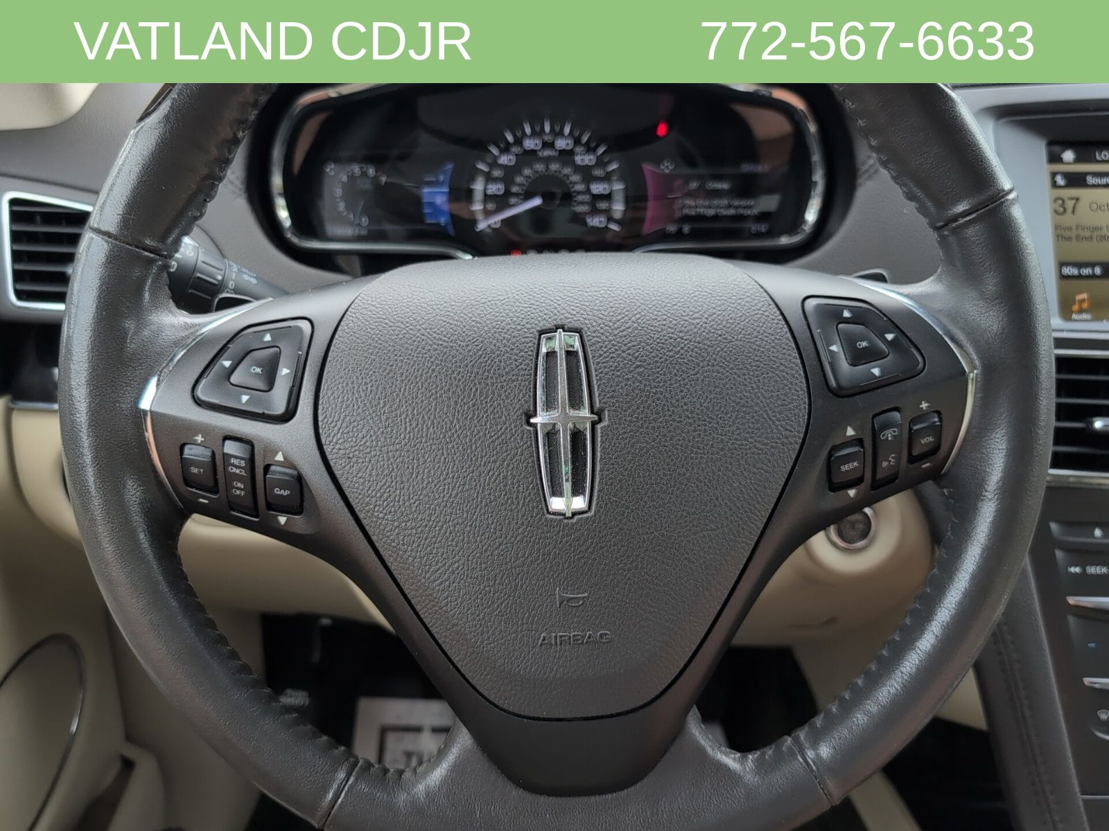 2016 Lincoln MKT EcoBoost photo 12