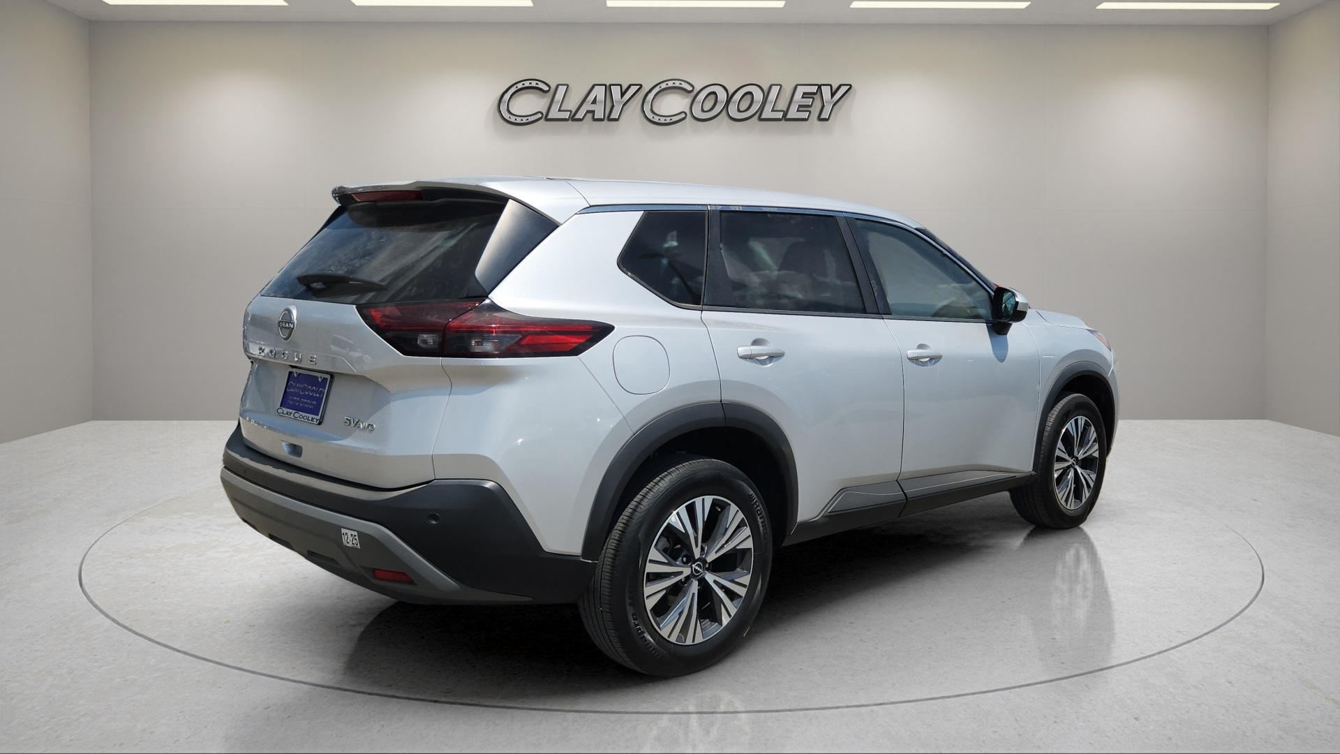 2023 Nissan Rogue SV photo 2