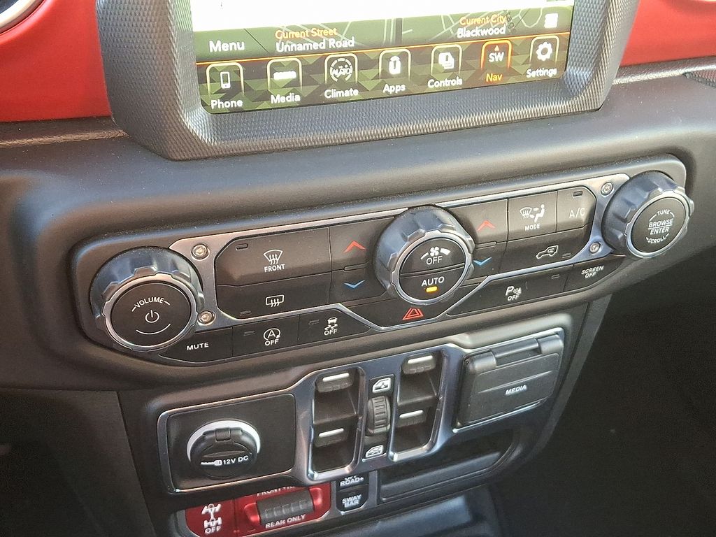 2023 Jeep Wrangler Rubicon photo 15
