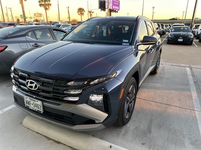 2025 Hyundai Tucson SEL Convenience photo 2