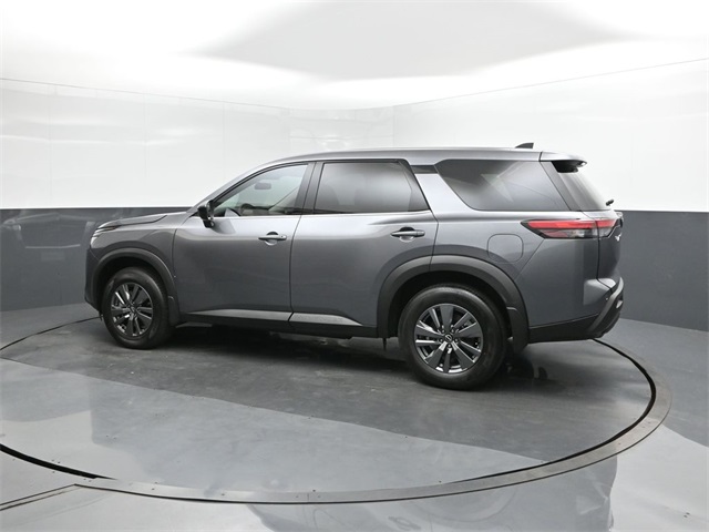 2025 Nissan Pathfinder S photo 5
