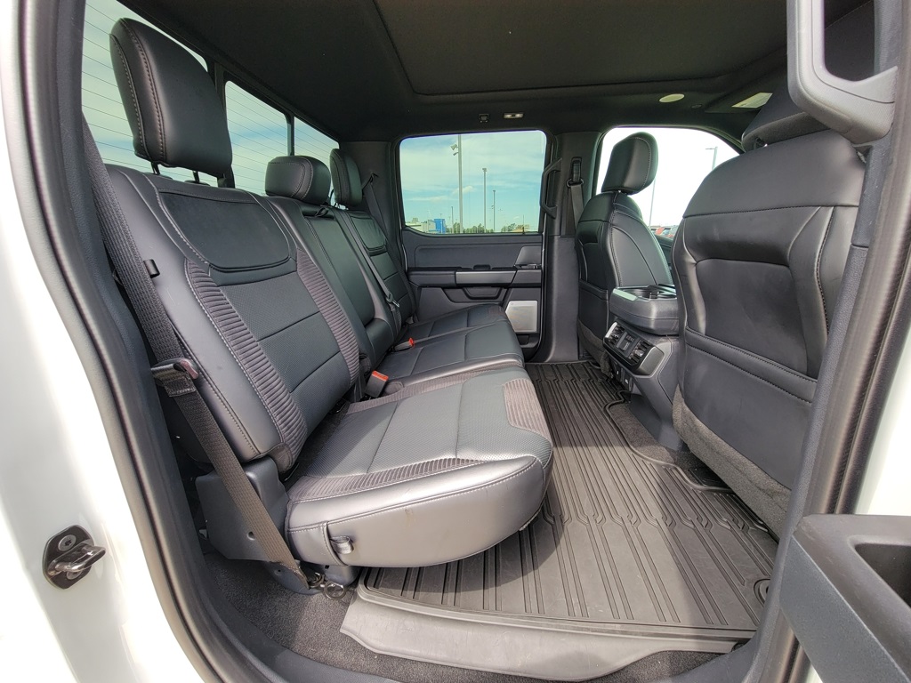 2023 Ford F-150 Raptor photo 11