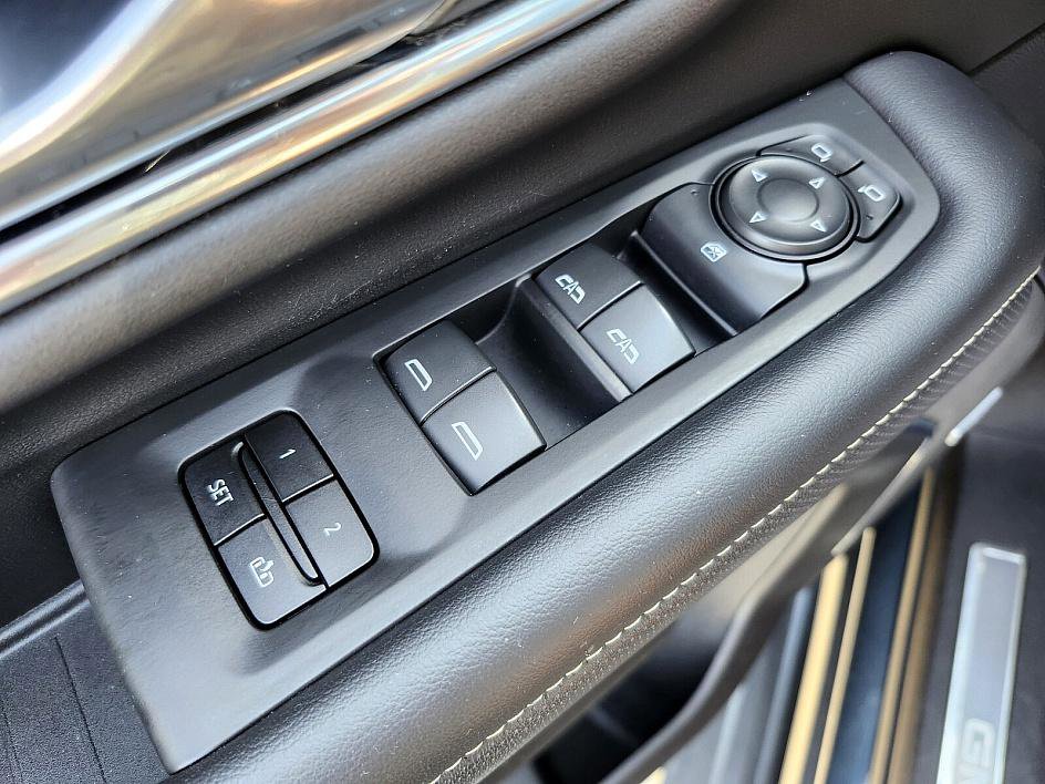 2021 Gmc Yukon SLT photo 27