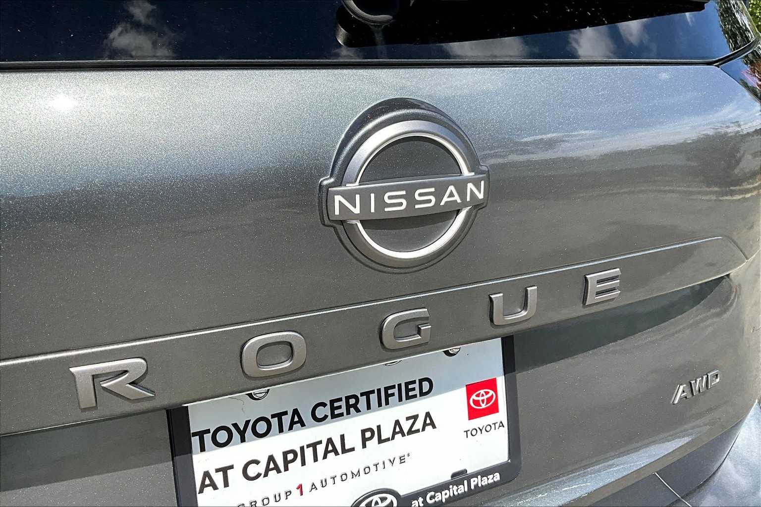 2024 Nissan Rogue S AWD photo 30