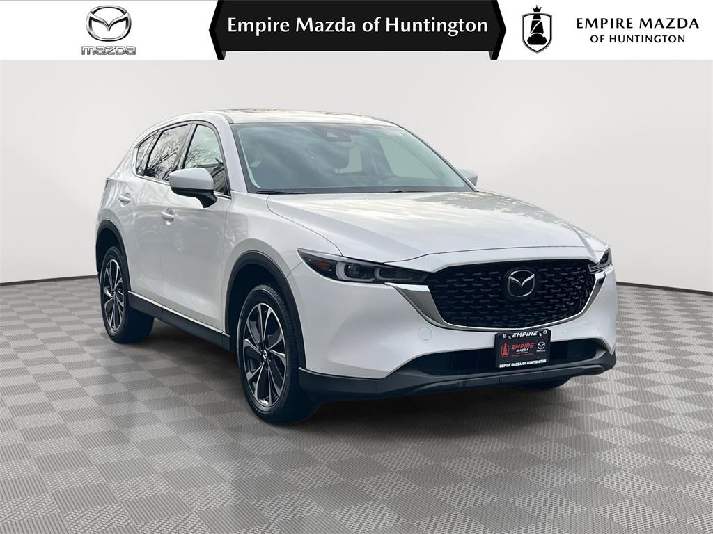 2023 Mazda CX-5 S Premium package